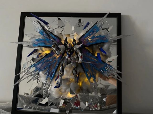 【佳作】破镜高达