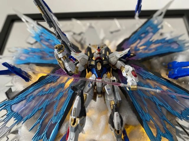 【佳作】破镜高达