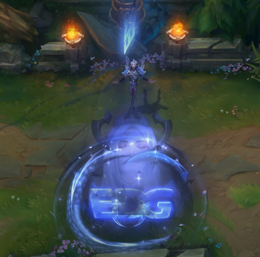 2,"viper"这个词本身有"蝰蛇"的意思,看鳞片的话厄斐琉斯大招发射途中