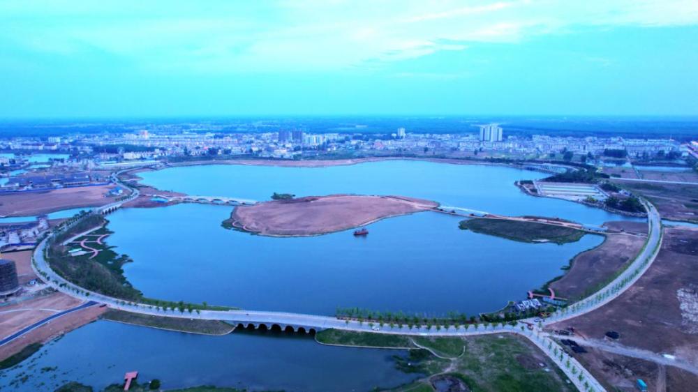 就近赏景 河南淮滨公园成为市民休闲娱乐"打卡地"_腾讯新闻