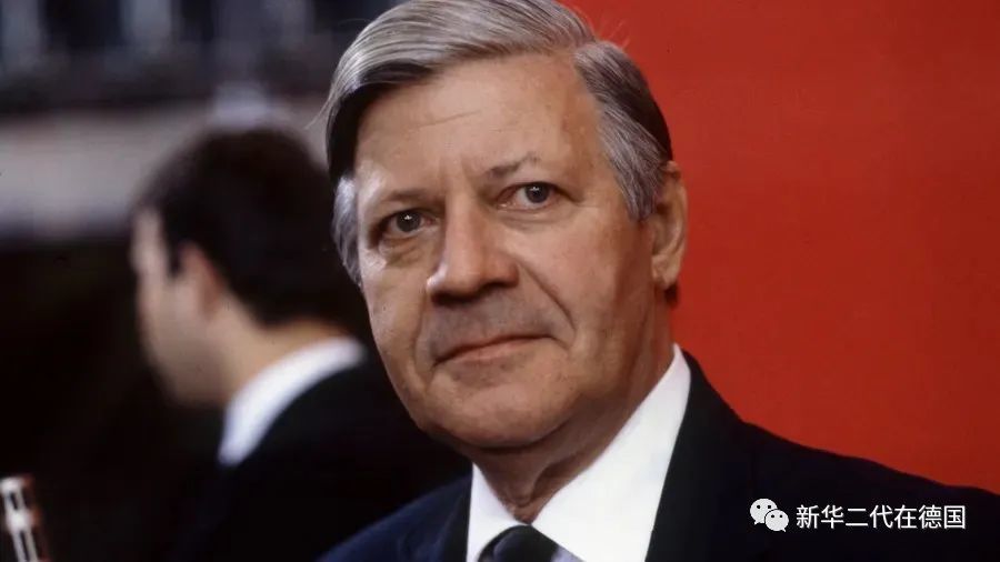 他的继任者赫尔穆特·施密特(helmut schmidt)在20世纪70年代和80年代