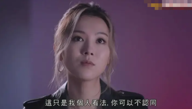 《香港爱情故事》更是让她提名了《万千星辉颁奖典礼2020》"最受欢迎