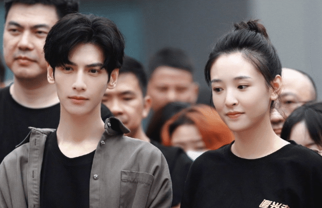 宁浩监制张艺兴和金晨主演网络诈骗题材犯罪片可别拍成爱情片