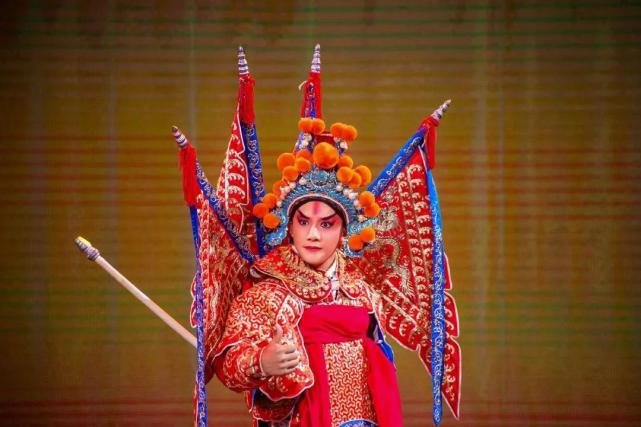 郑业成京剧武生10年一人千面能吻能武沈宴只是他的标配版