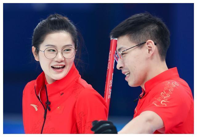 四强诞生冬奥会中国组合七连败出局凌智范苏圆61领先被逆转