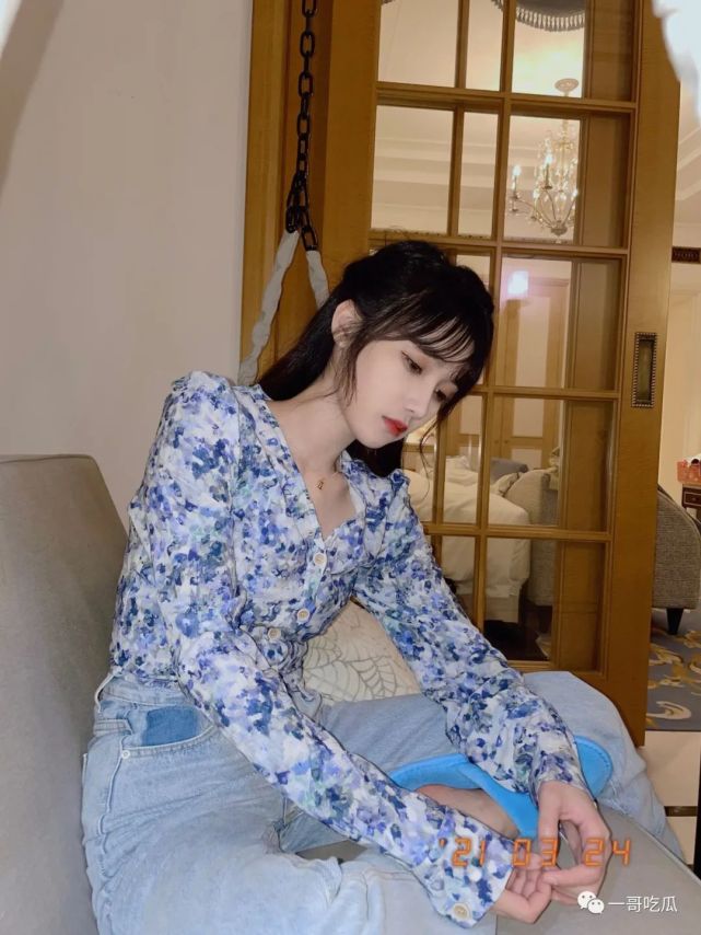 偶像美女snh48宋昕冉迷人美照欣赏