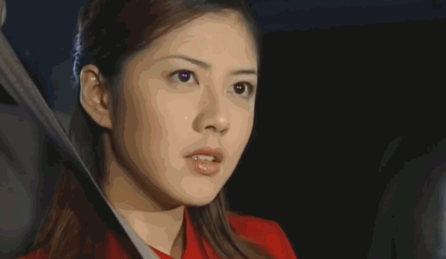 0m世间路——沈雅芳出道的第二年,韩瑜开始尝试现代造型,一头朴素的中