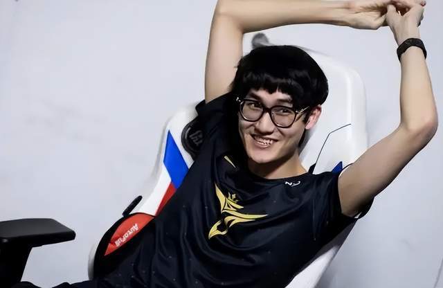 卡萨首次谈tes纪录片俱乐部恶意剪辑其实自己和369关系很好