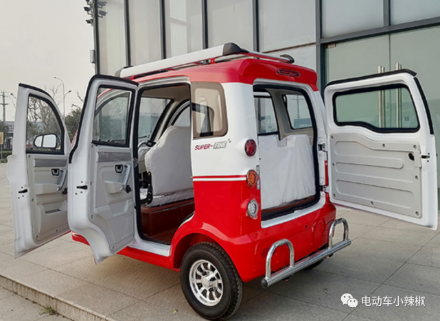 金彭,永久2款封闭式电动三轮车,配置齐全,续航110km,5000起售