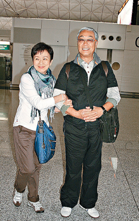 曾江经历3段婚姻性格成致命伤 遇见现任太太才懂爱情相爱逾30年