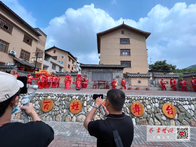 郧西县观音镇双石沟民俗村:依托七夕文化 助力乡村旅游