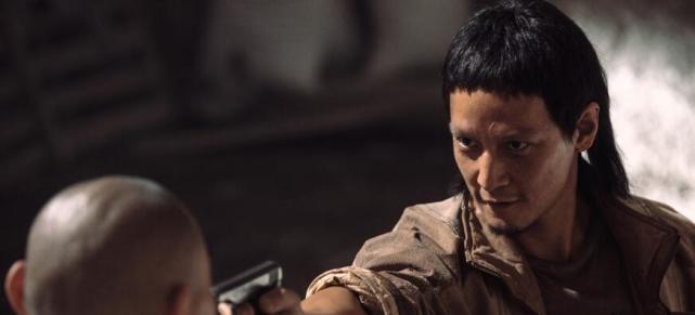 枪击案,乘警以一敌四击毙歹徒两人,击伤一人|乘警|胡宗泽|汪金根|鹰潭