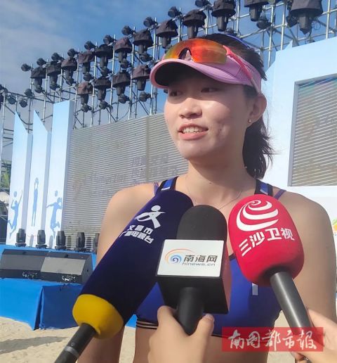 目标是冲进亚运会代表中国队参赛这位文昌沙排姑娘真飒