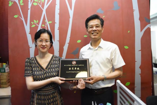 汕頭市泓泰印刷包裝有限公司_聯(lián)泓集團有限公司招聘_合肥畫冊印刷印刷首選公司