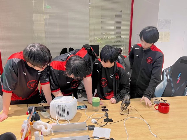 SAB赛制上线以来，仅5支KPL战队没进过S组，RW无限接近却无法突破_腾讯新闻