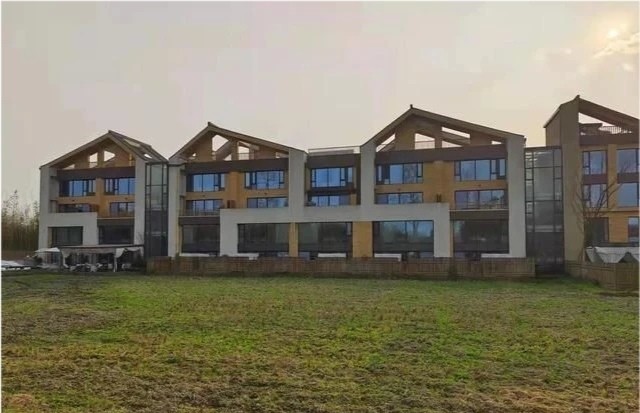 四川成都郫都区"诗里田园"别墅项目,被曝违建!