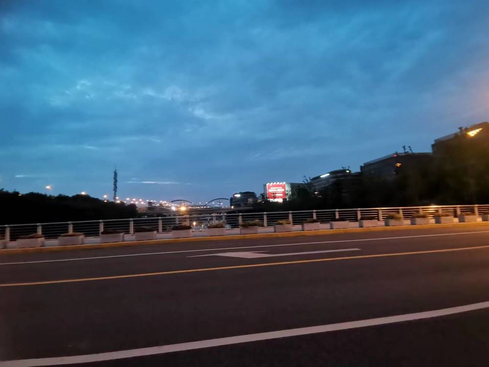 图片[8]-上海虹桥站滞留者：徒步30公里、被骗来做志愿者、露宿公园-口水杂谈论坛-交流探讨-淘惠啦资源网