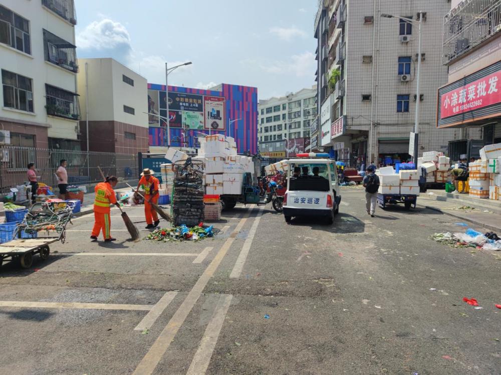 马田街道立行立改集中整治农贸市场环境乱象