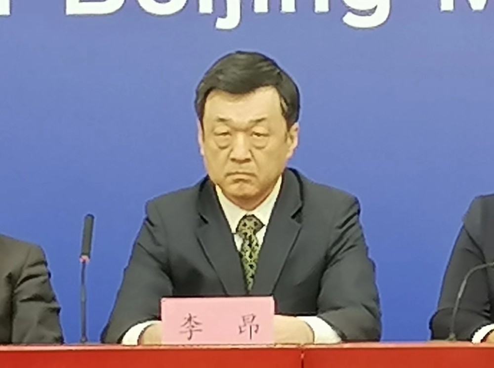 委员会副主任,新闻发言人李昂通报疫情期间基本医疗服务需求保障情况