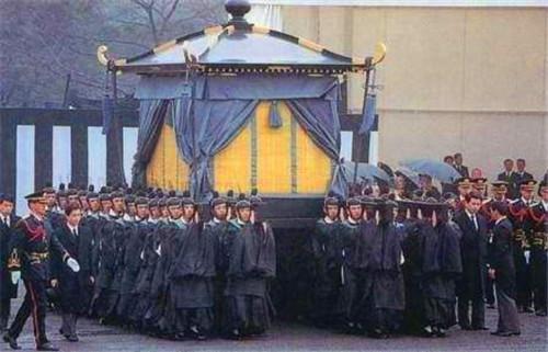 古代皇帝去世后,灵柩为何要停放几个月才下葬?难道不怕尸体腐烂吗?