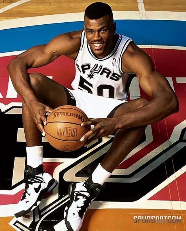 nba5个位置身材最标准的球星:小前詹姆斯,分卫乔丹,那控卫呢?