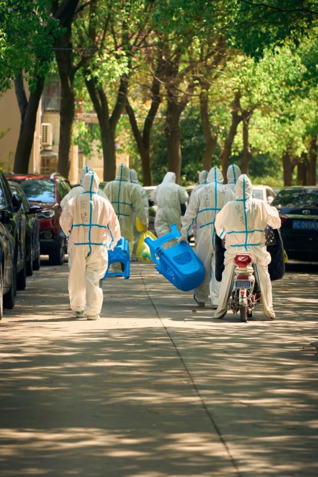 暖心!疫情防控中那些感人的瞬间!