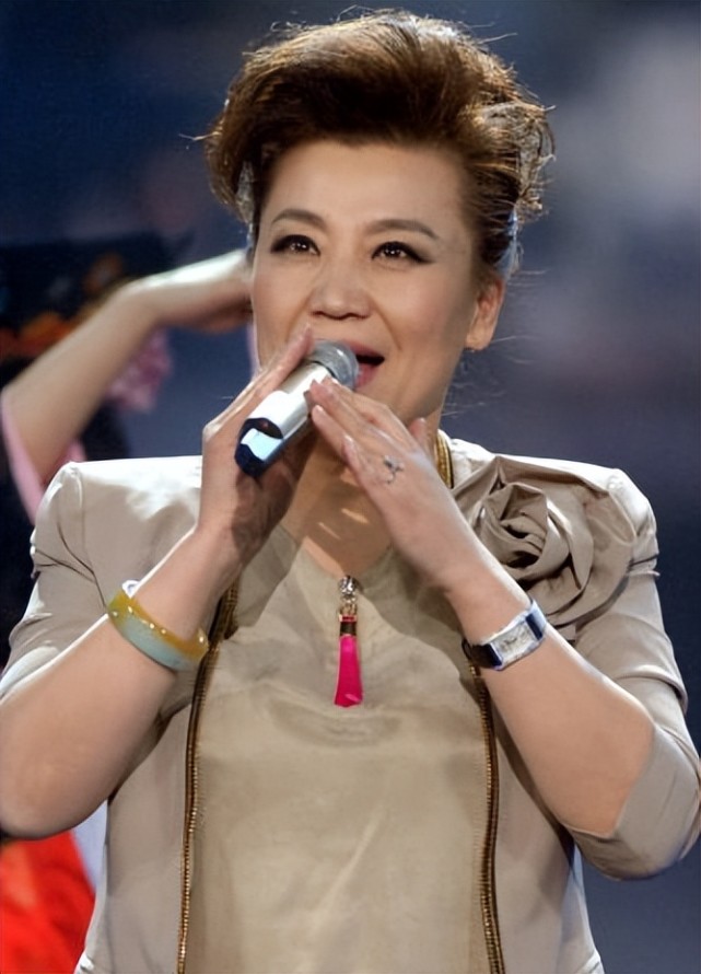 王为念和小香玉离婚18年了,两人的生活相差太大