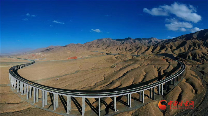 柳格国高g3011敦煌至当金山口高速公路全线通车运营