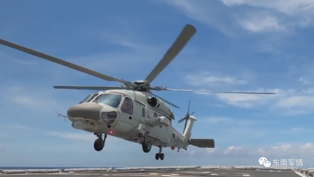 海军舰载型直20首度公开亮相