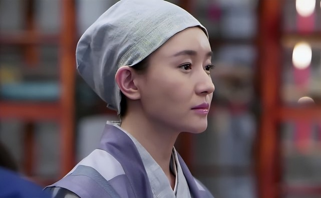 而朱棣仍然是不死心,后来召见徐妙锦,当面问她,你连皇帝都不想嫁,天下