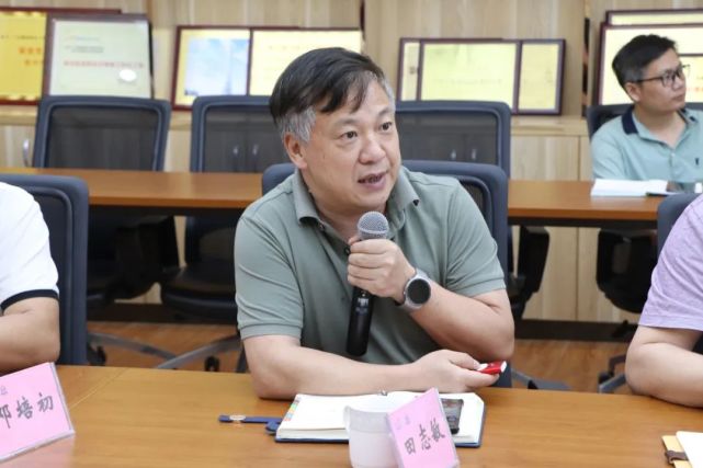 腾越建筑副总经理兼总经济师田志敏讲话会议最后,公司总经理马小军