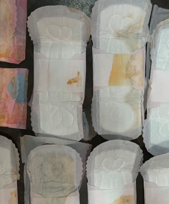 高洁丝卫生巾被曝有黄色污染物,客服回应:需要寄产品检测