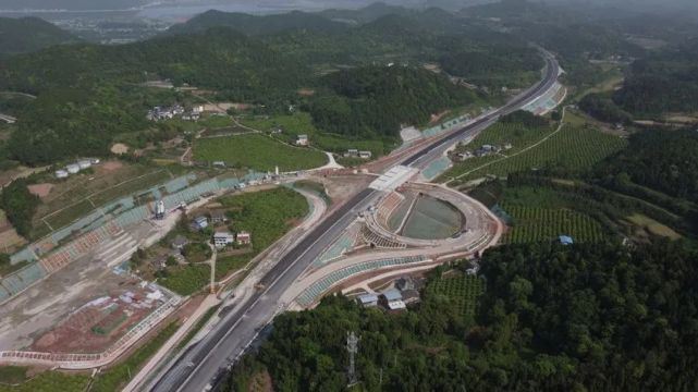 全力衝刺遂德高速預計9月底全面建成通車