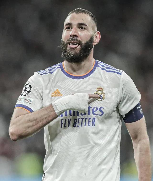 本泽马必夺2022年金球奖的六大理由