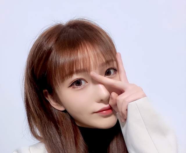 穿越火线手游有新情况策划做客直播间2000分女玩家迎战