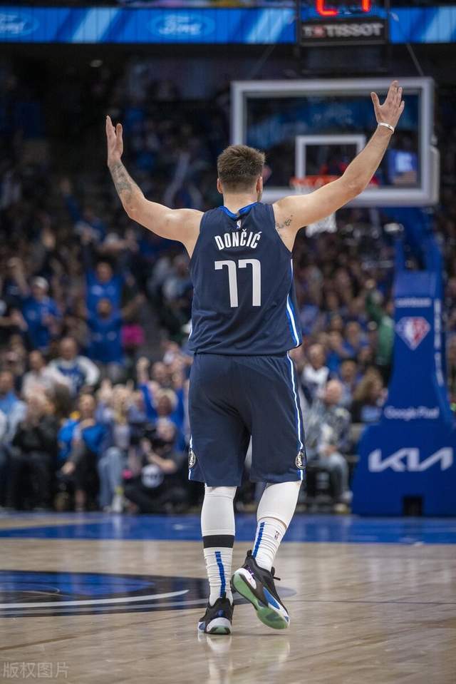 独行侠42晋级东契奇约战保罗太阳有明显劣势艾顿将被针对