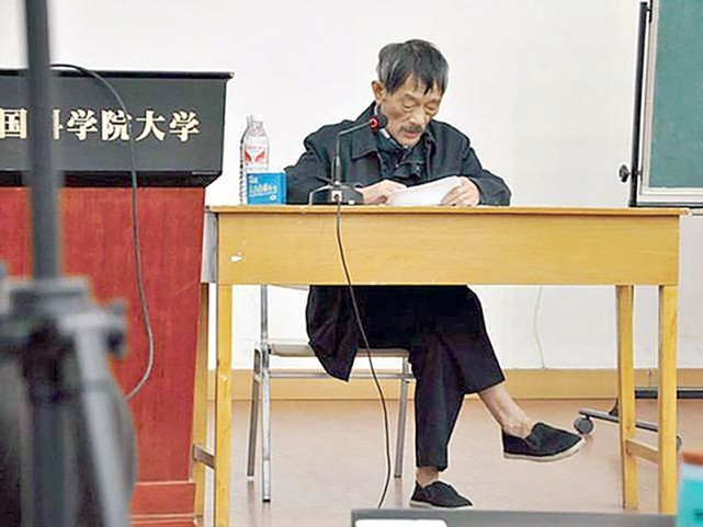 网友称其"扫地僧",曾被北大保安赶出校门,布鞋院士李小文