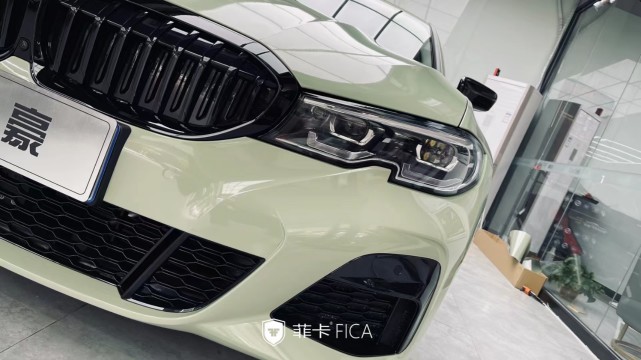 宝马325li菲卡改色膜卡其灰