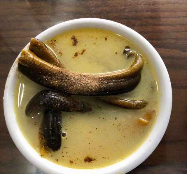 40元一碗古法熬制,很多人却说吃不惯|扬州|江苏|长鱼面|长鱼|宝应