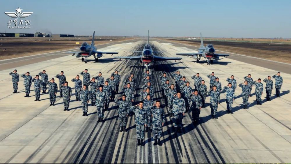 空军百家来认识一下空军场务兵