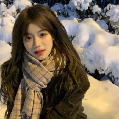 女生头像可爱真人qq微信女头我在人间贩卖黄昏只为收集世间温柔去见你