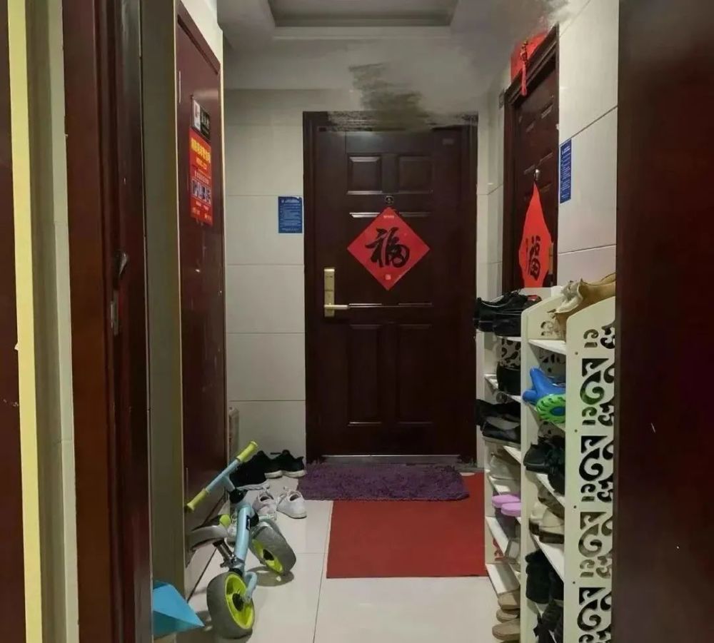 楼道被占你家门口那2㎡究竟属于哪家