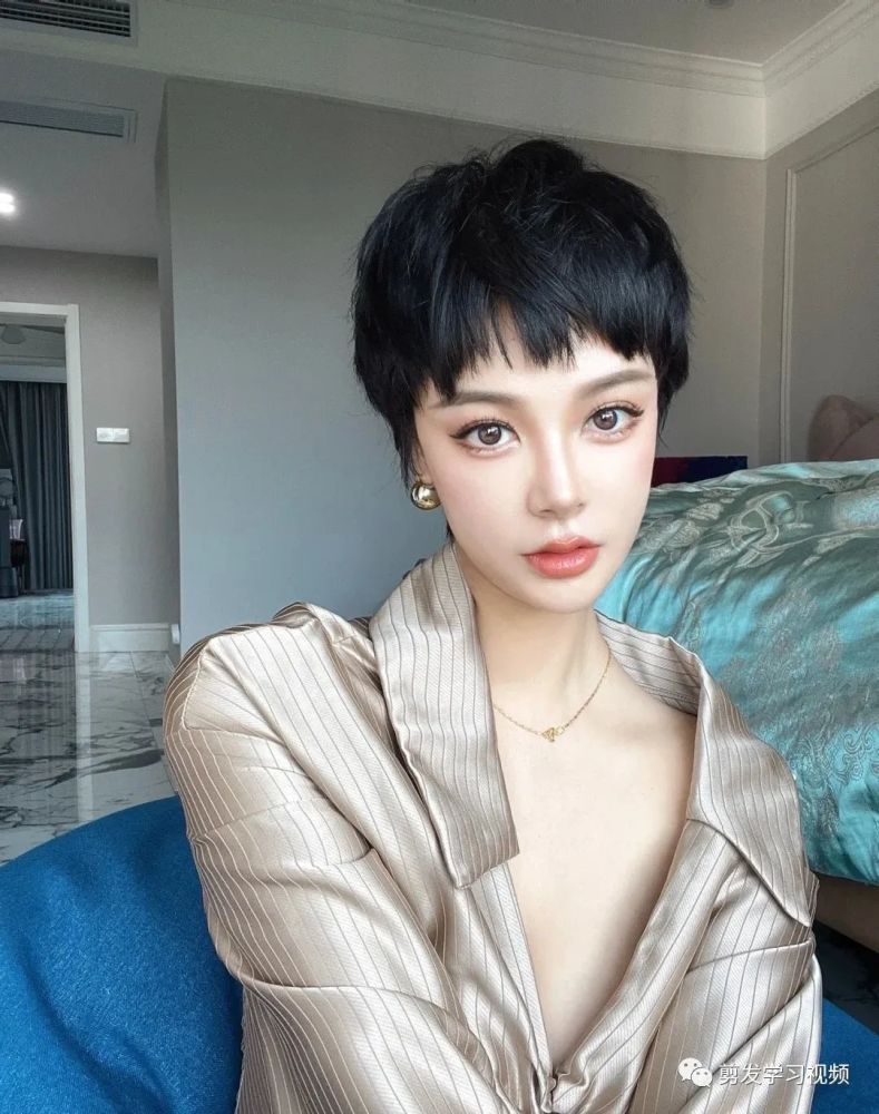 "炎炎夏日精致减龄超短发"插图4