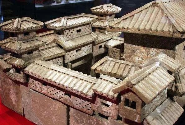 为了防止"堡垒从内部被攻克",坞堡内部必须有规矩三国两晋南北朝时期