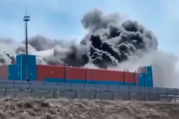 突发！俄罗斯一热电站发生火灾