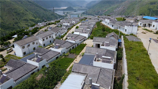 乡村振兴之美丽东川汤丹乌龟山新农村