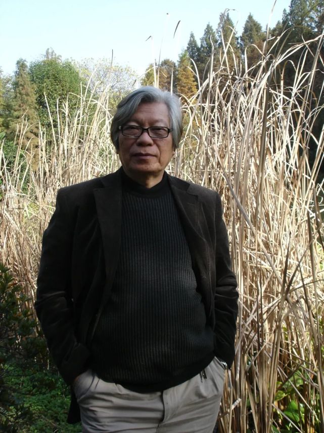 邬继德,1942年生于杭州余杭