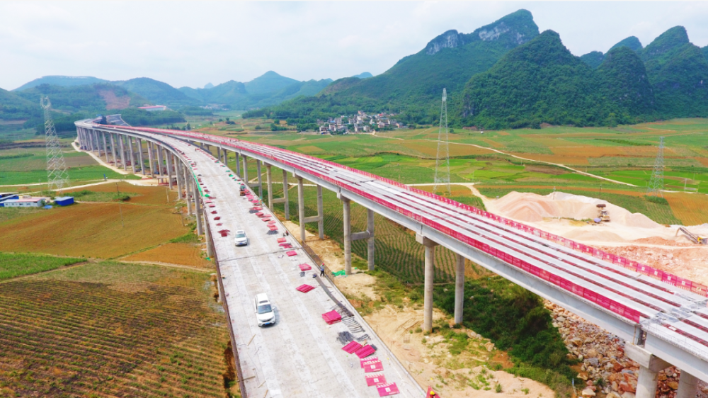 南宁至大新高速公路图片