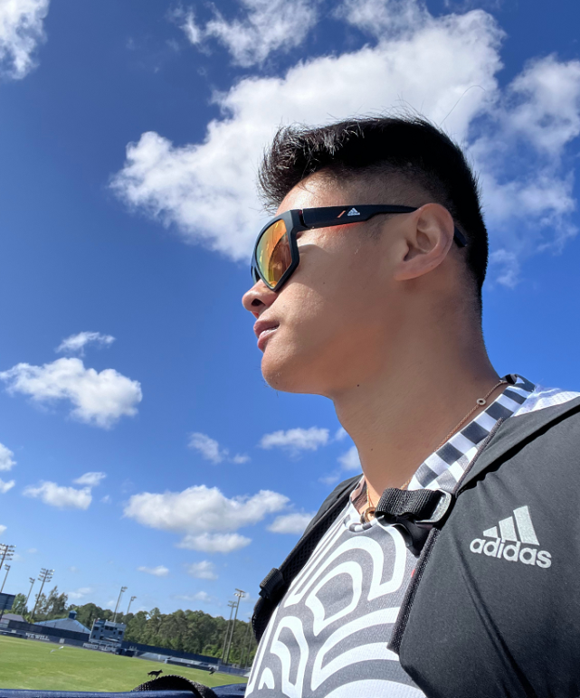 谢震业百米输给日本混血飞人布罗梅尔9秒75夺冠被称梅超风