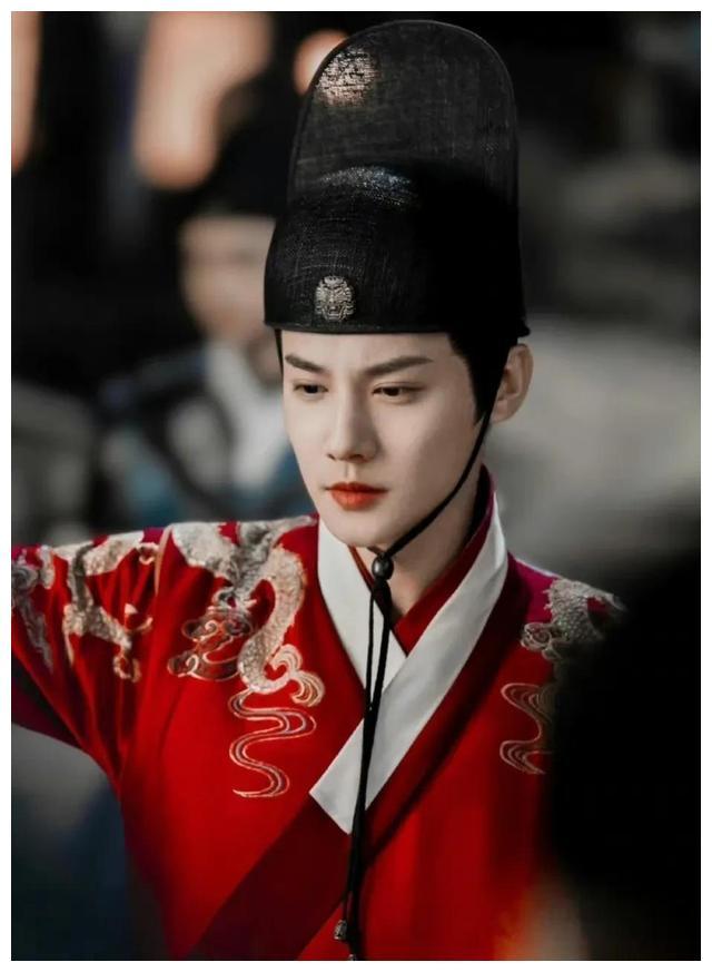 郑业成这次火出圈了吗?10年京剧武生的他打戏到底是什么水准?